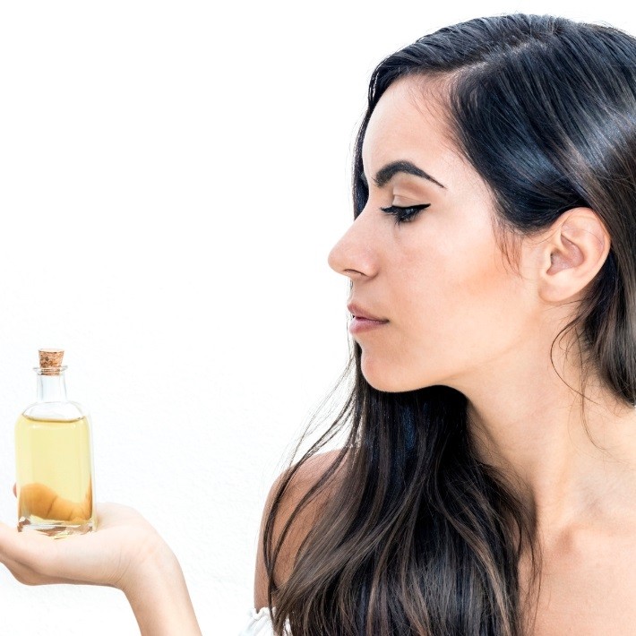 The Truth About Hair Oils and Moisture