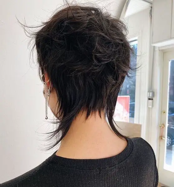 Textured Layers Rat Tail Haircut