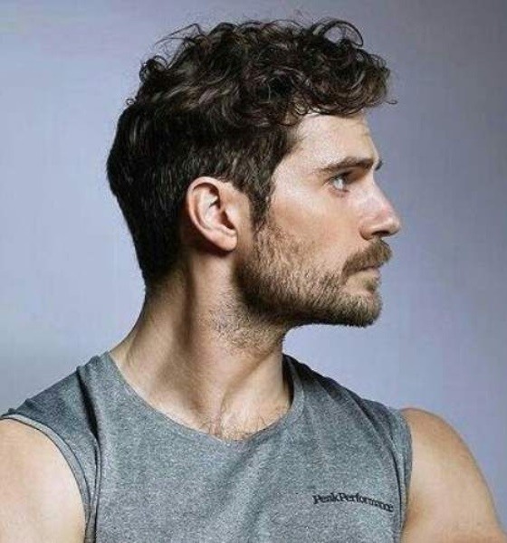 Casual Wavy Henry Cavill Haircut