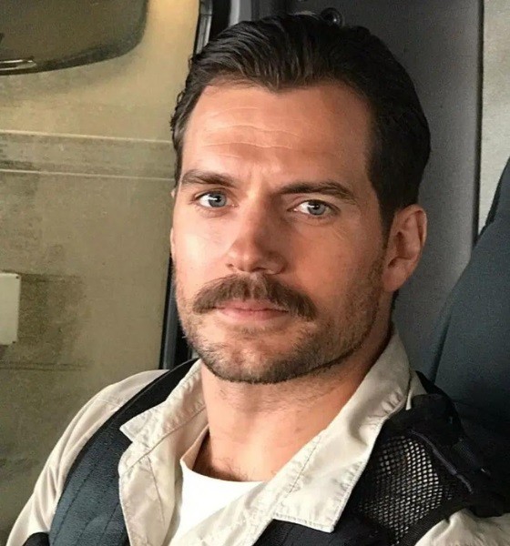 Henry Cavill Short Pompadour Haircut