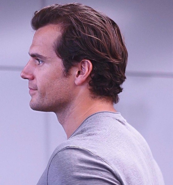 Henry Cavill Side Part Relaxed Haircut