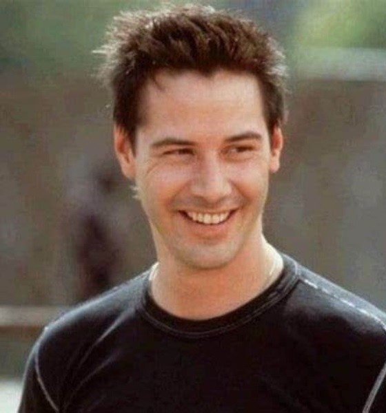 Keanu Reeves Regular Cut