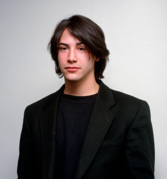 Keanu Reeves Relaxed Side Part Haircut