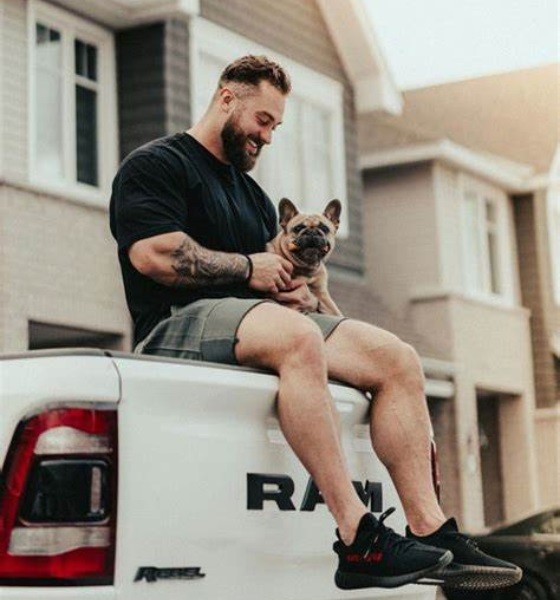 Chris Bumstead Fade Haircut photo