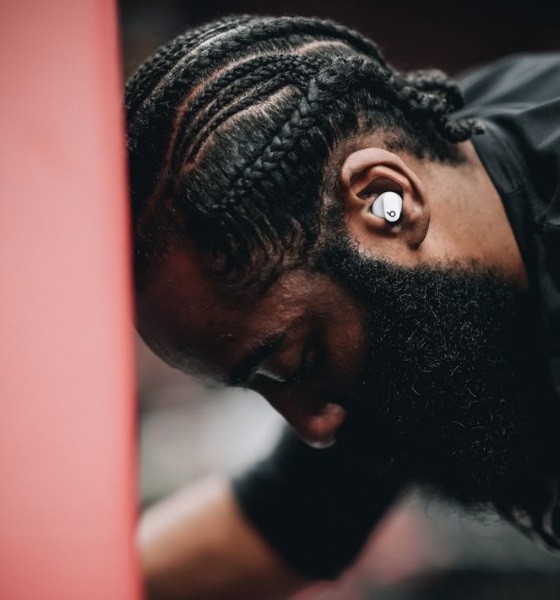 Kevin Durant Braided Updo Haircut photo