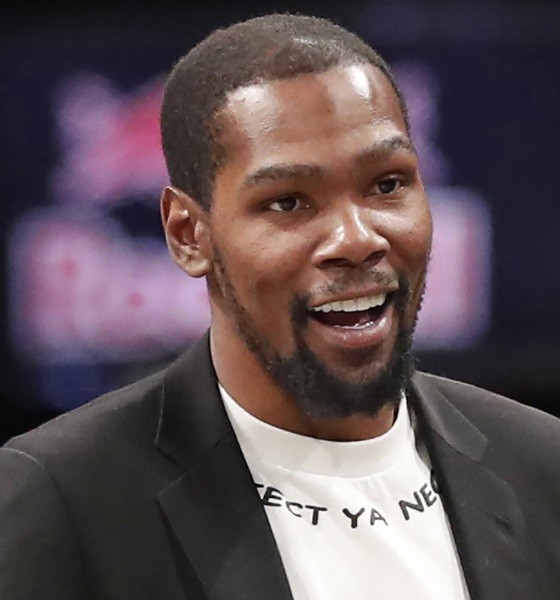 Kevin Durant Short and Simple Haircut photo
