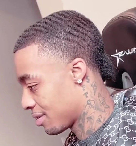 Yella Beezy Dyed Tips Haircut photo